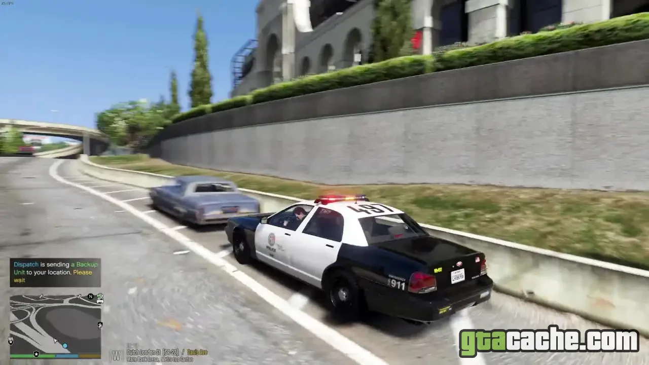 GTA 5 LSPDFR mod — playing as a Los Santos police officer